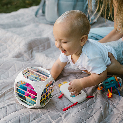 Babyono Sensory Cube Box