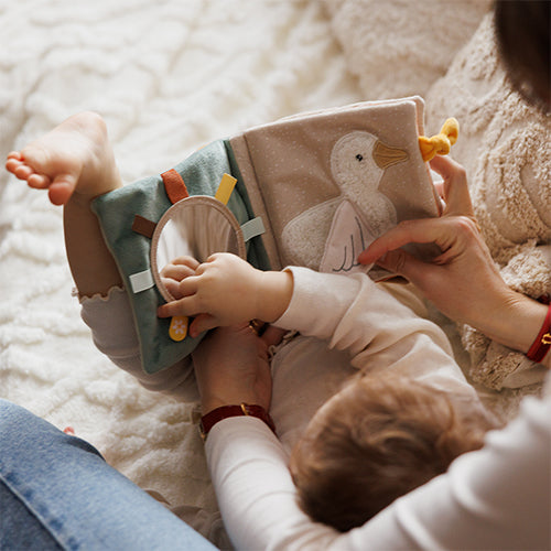Babyono Cow Bingo Sensory Book