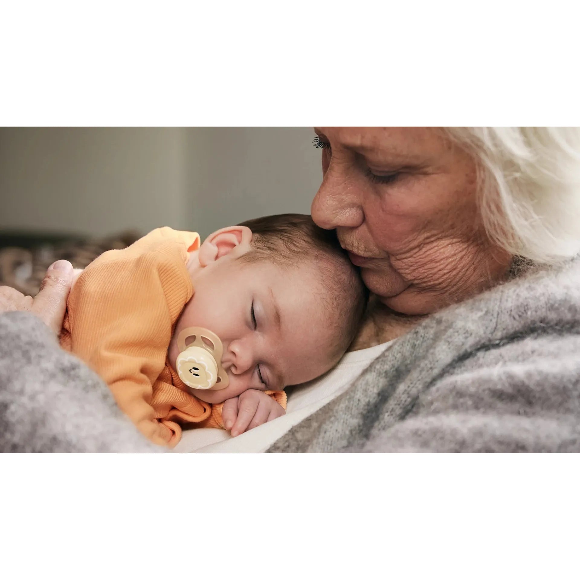 Philips Avent Ultra Star Newborn Soother 0-2 months - 2 pcs