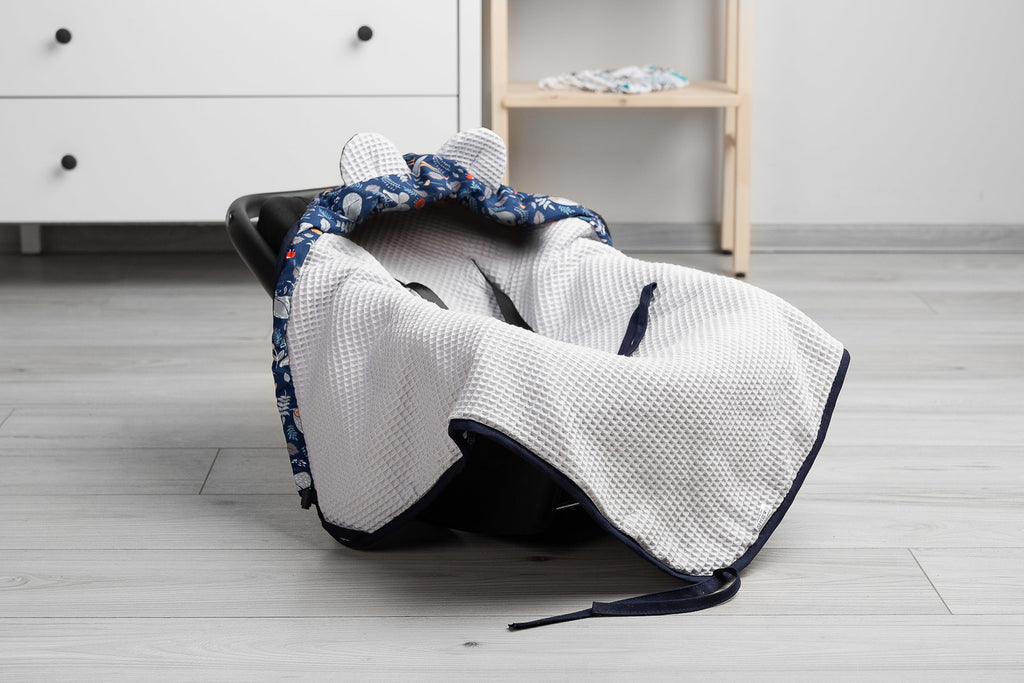 Sensillo Car Seat Swaddle - Navy Forest