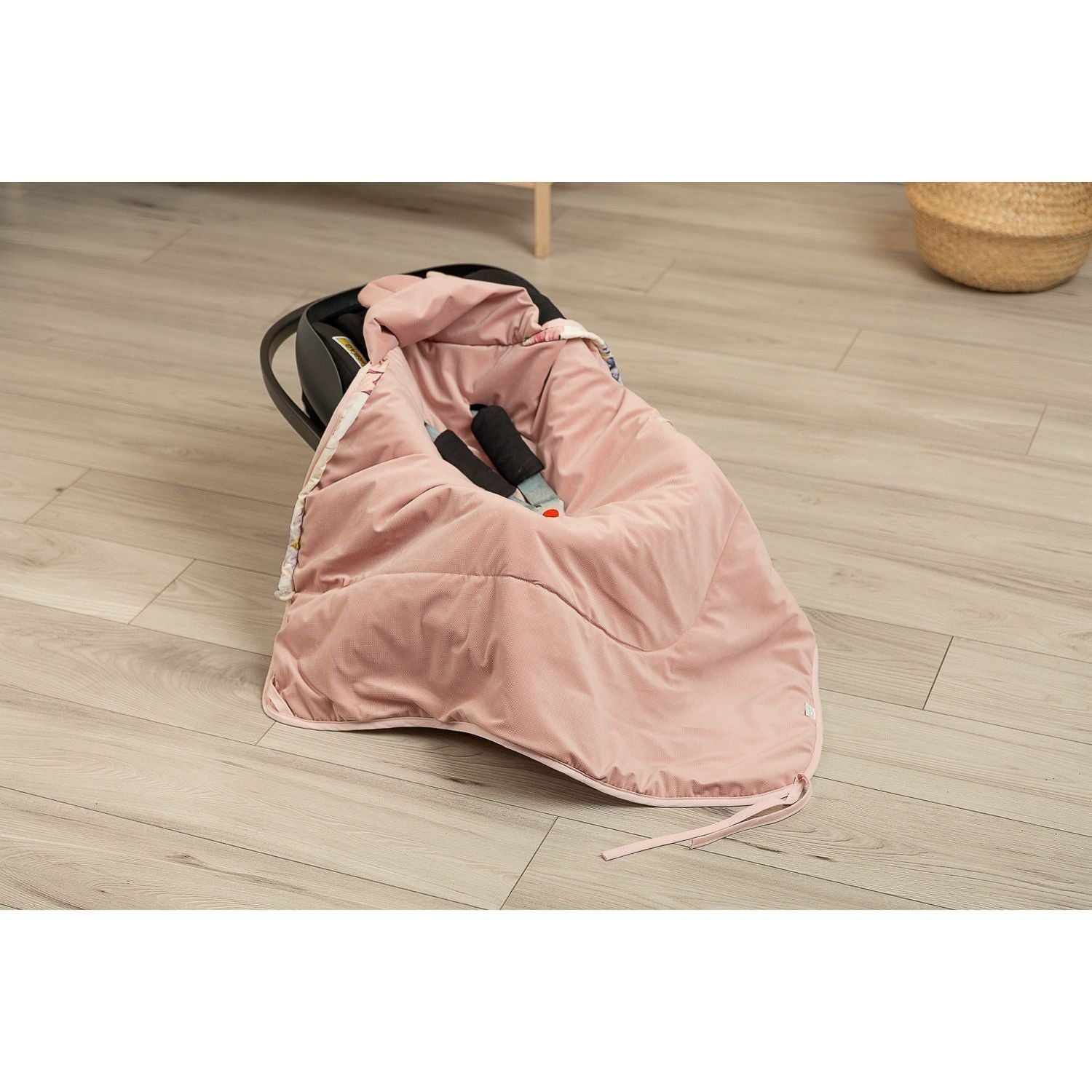 Sensillo Velvet Car Seat Swaddle XL - Magnolia - Baby Essentials