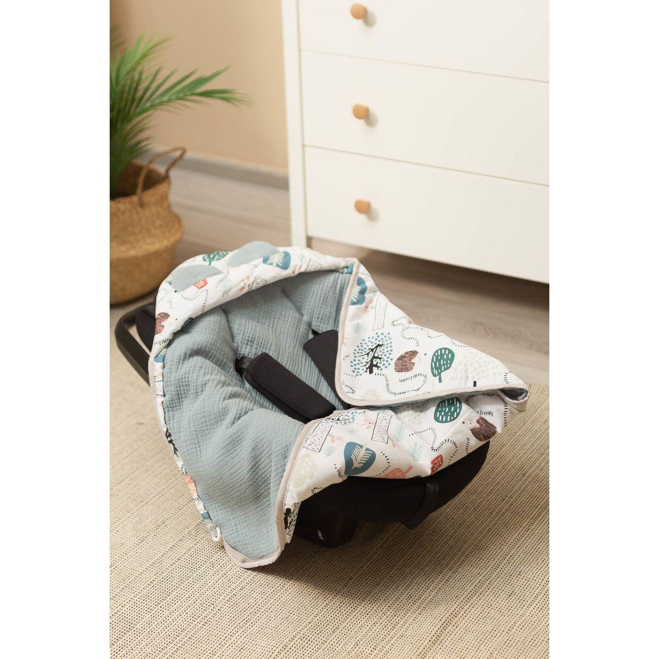 Sensillo Muslin Car Seat Swaddle - Green Hedgehogs
